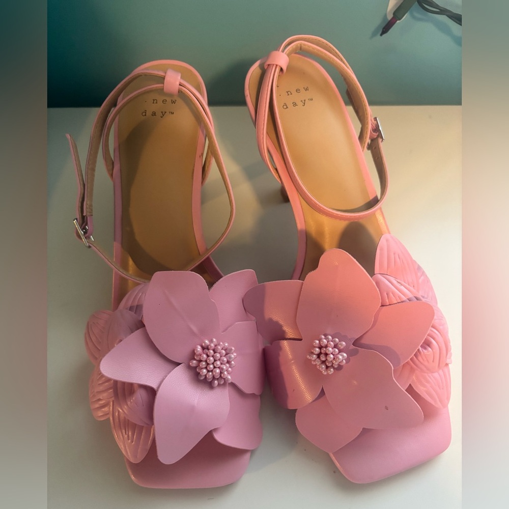 Pink flower embellished sandals